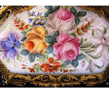 Шкатулка, Севр, Франция, 19 век. Фарфор, живопись, бронза. Размер 25х33,5х16см. (артикул № 2259) - фото №5