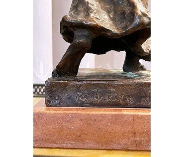 Кац Мане (1894-1962) Скульптура "Иисус", первая половина 20 века. Бронза, родная патина, камень. Подпись автора. Высота 45 см. № 2363 (артикул №2363) - фото №5