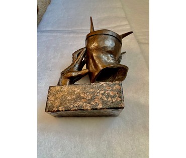 Минко В.М. Каталожная скульптура "Император", 2002г. Бронза, гранит. Высота 26 см. № 3053 (артикул №3053) - фото №2